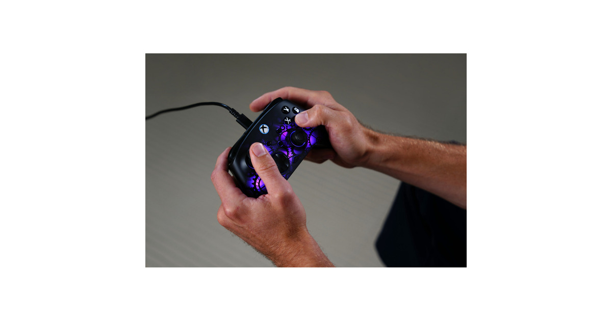 Turtle BeachAfterglow Ignite bekabelde RGB-gamingcontroller - Time Machine  (Zwart, Xbox Series X|S, Xbox One, Pc)