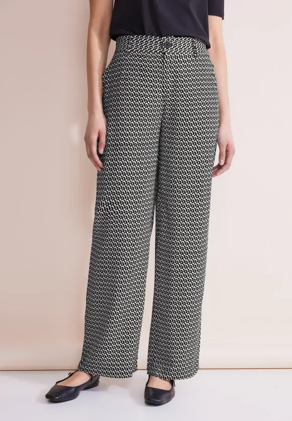 Loose Fit Hose - Black