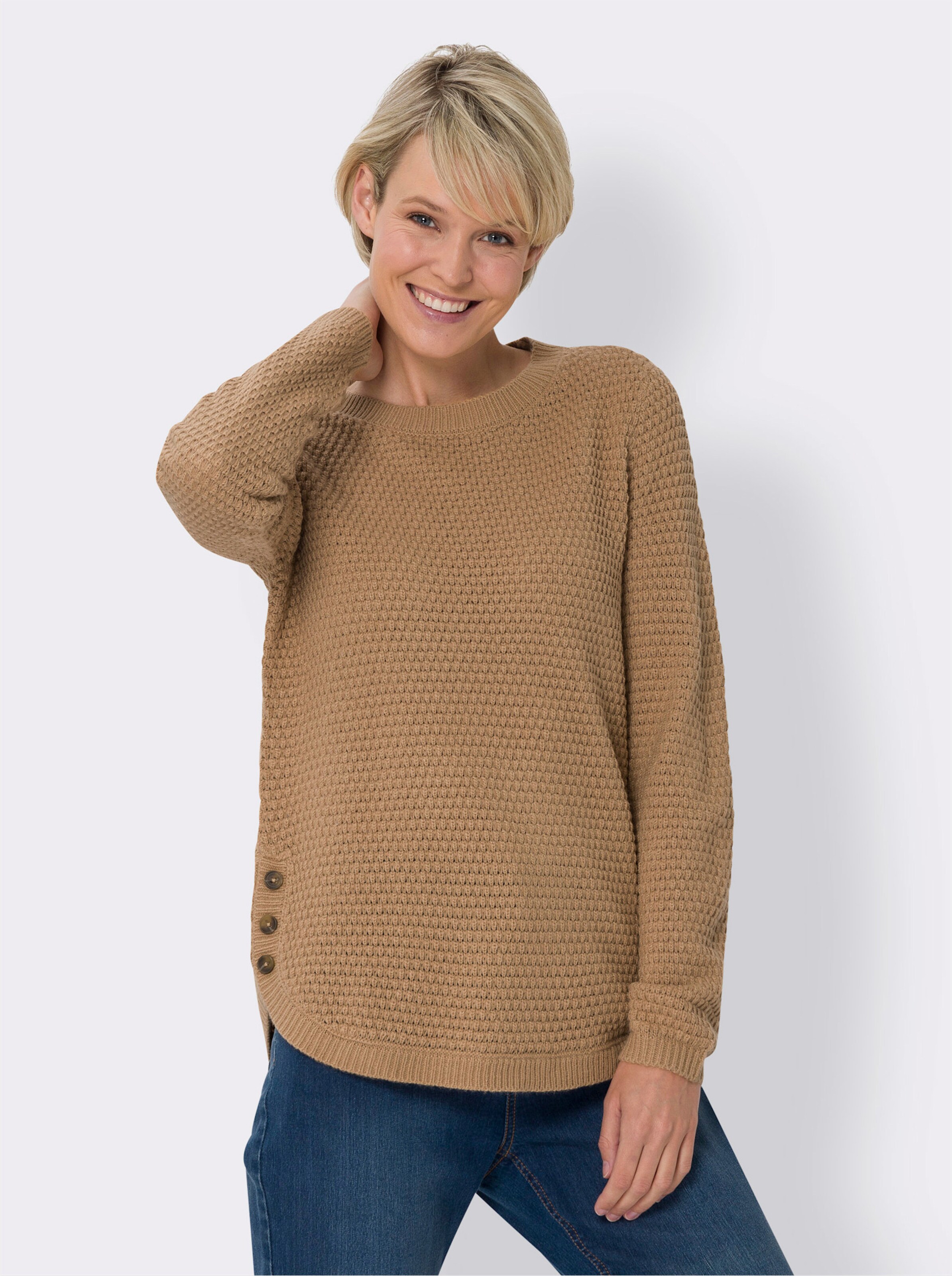 Langarm-Pullover mit Zierknöpfen am Saum
