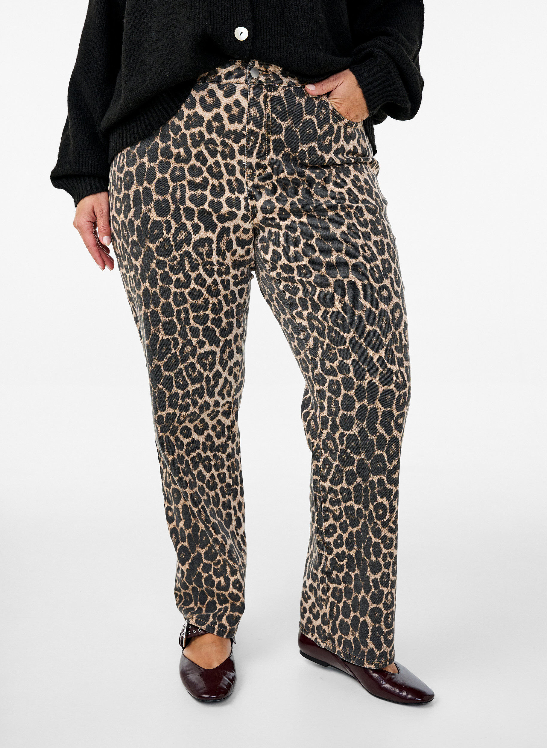 Straight fit jeans med leopardmønster