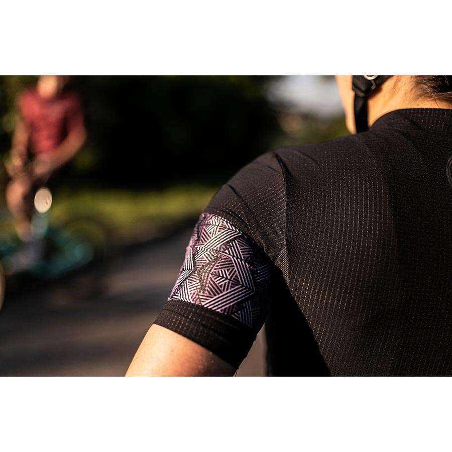 Pippo Amsterdam Alpe d'Huez Fietsshirt Korte Mouwen Zwart/Paars Dames
