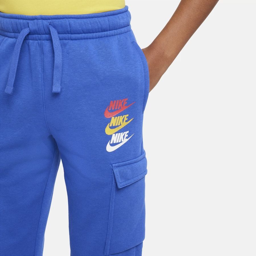 Nike Sportswear Standard Issue