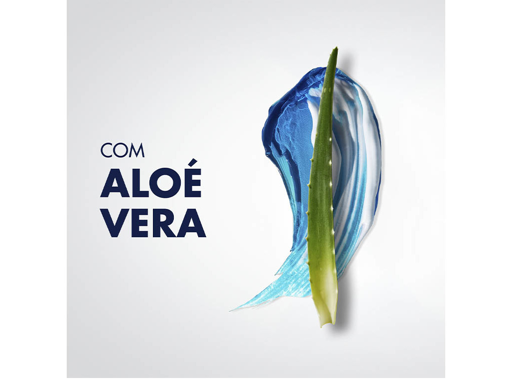 ESPUMA DE BARBEAR SERIES PELE SENSIVEL COM ALOÉ VERA GILLETTE 250 ML