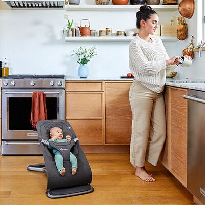 Ergobaby Evolve 3-in-1 Vippestol, Charcoal Grey