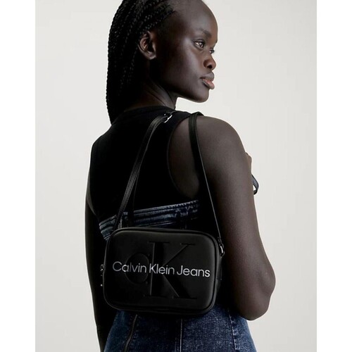 Calvin Klein Jeans - K60K6102750GL Negro