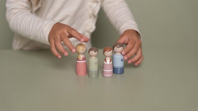 Little Dutch Dukkesett til Dukkehus, Familien Rosa