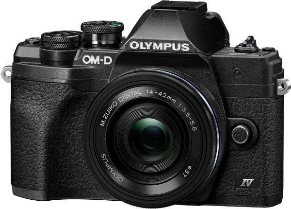 Olympus OM-D E-M10 Mark IV   ED 14-42mm EZ PANCAKE (sort)