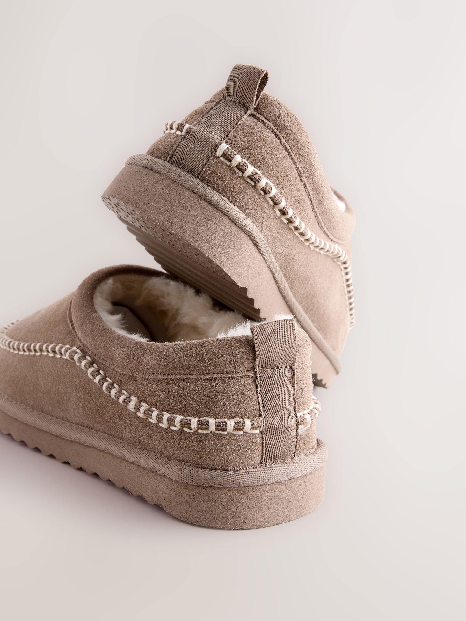 Bruin - Signature Suede Stitch Detail Slippers