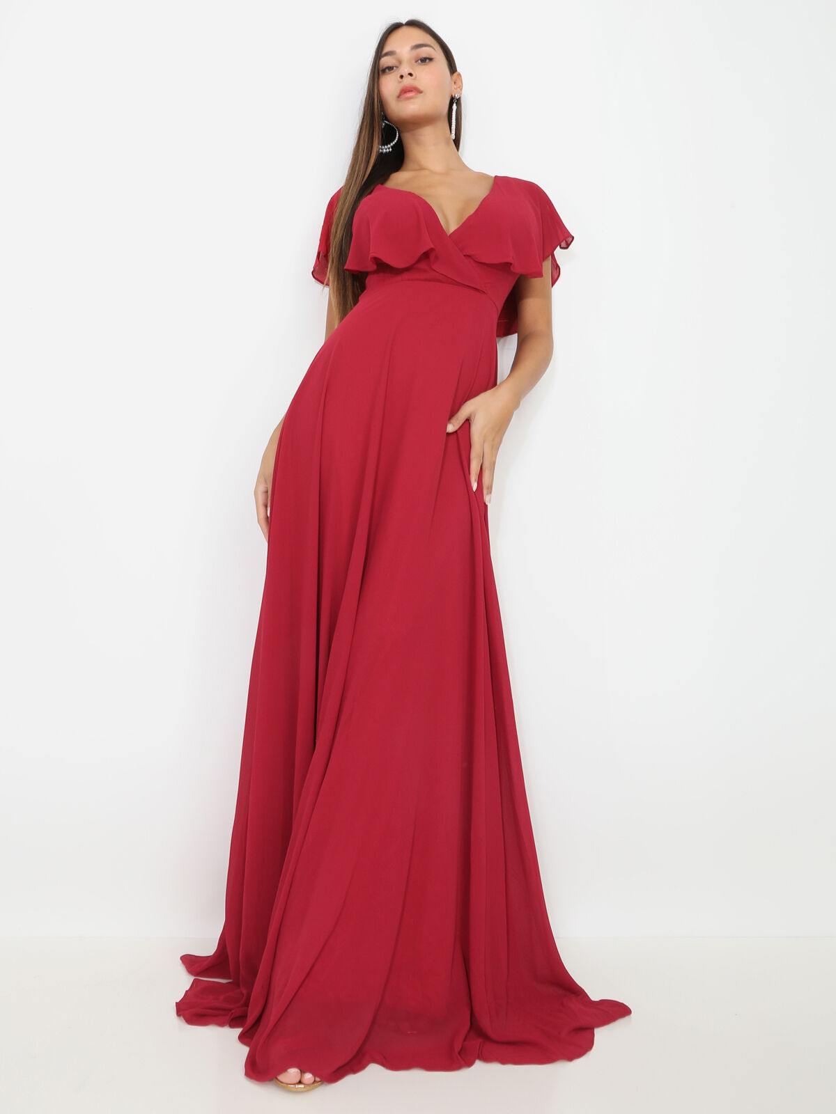 Robe longue décolleté à volants- Cerise