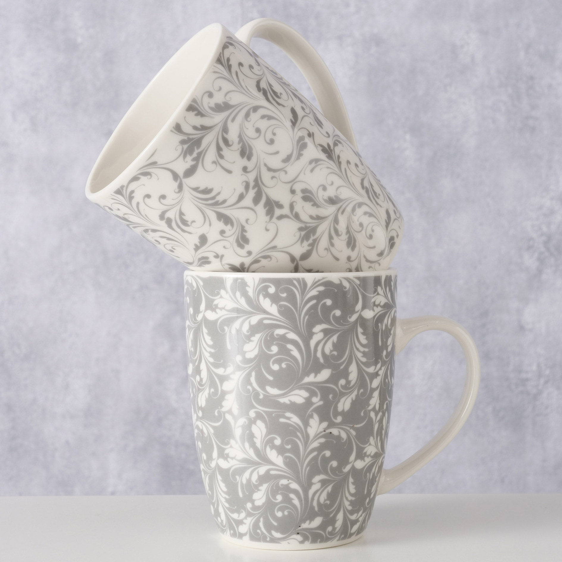 Becher - grau-weiß - Ornament - sortiert