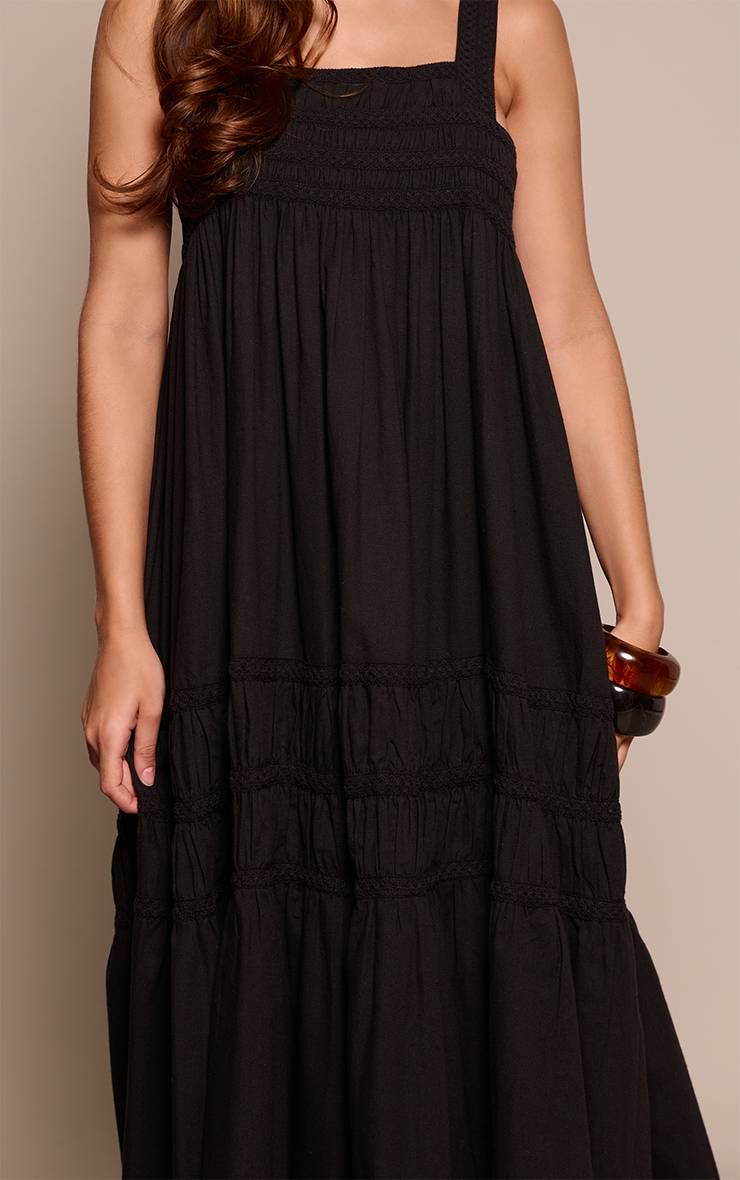 Noir Robe Longue À Détails Brodés Aspect Lin
