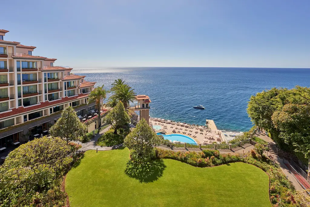 The Cliff Bay Hotel & Resort Logies en ontbijt - Hotel