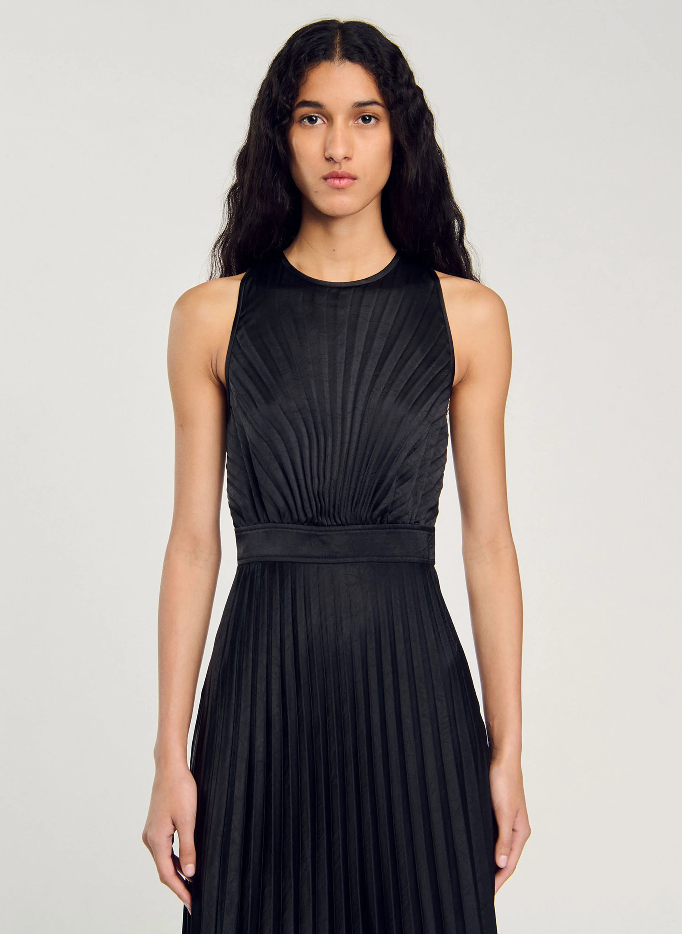 Robe midi plissée | Noir