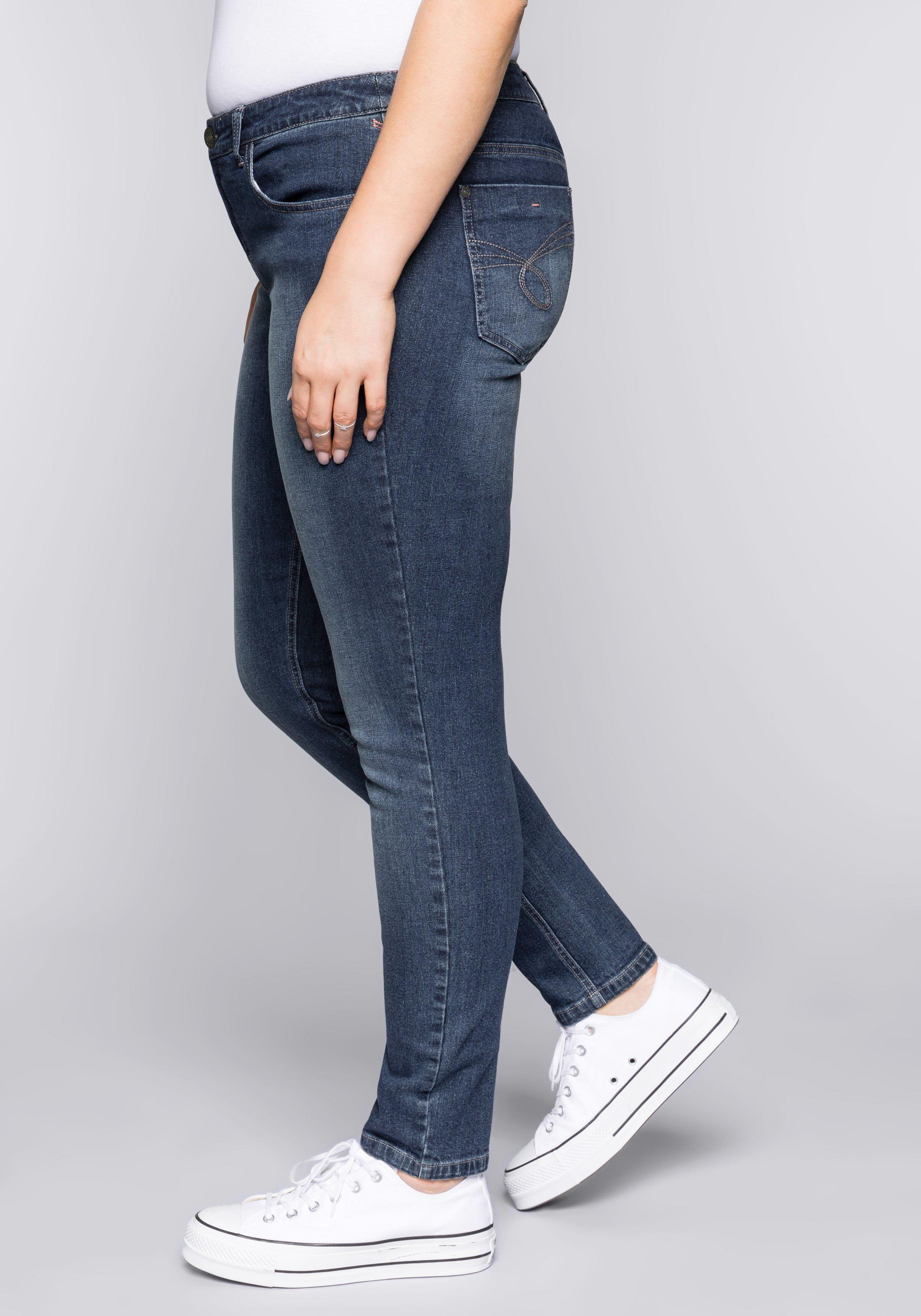 Schmale Stretch-Jeans mit Waschung