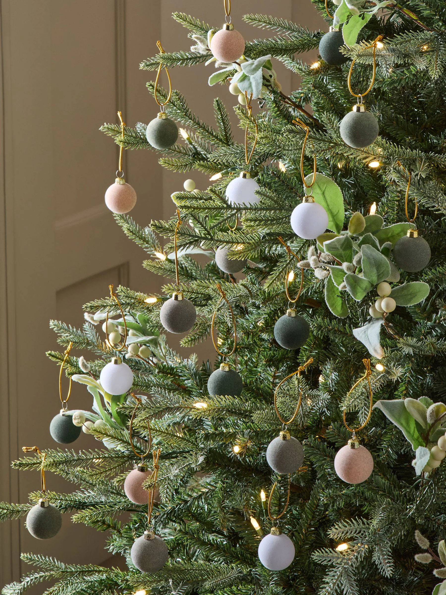 20 stuks mini gevlokte kerstballen
