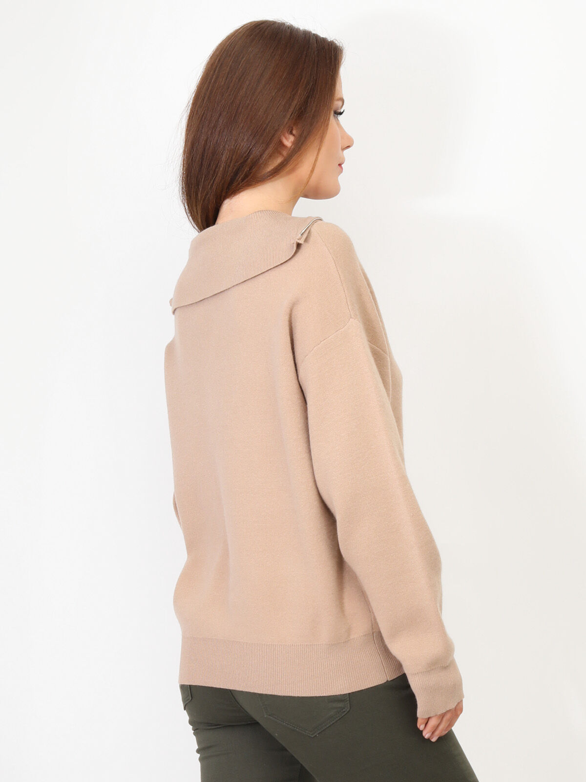 Pull à col montant zippé- Marron clair