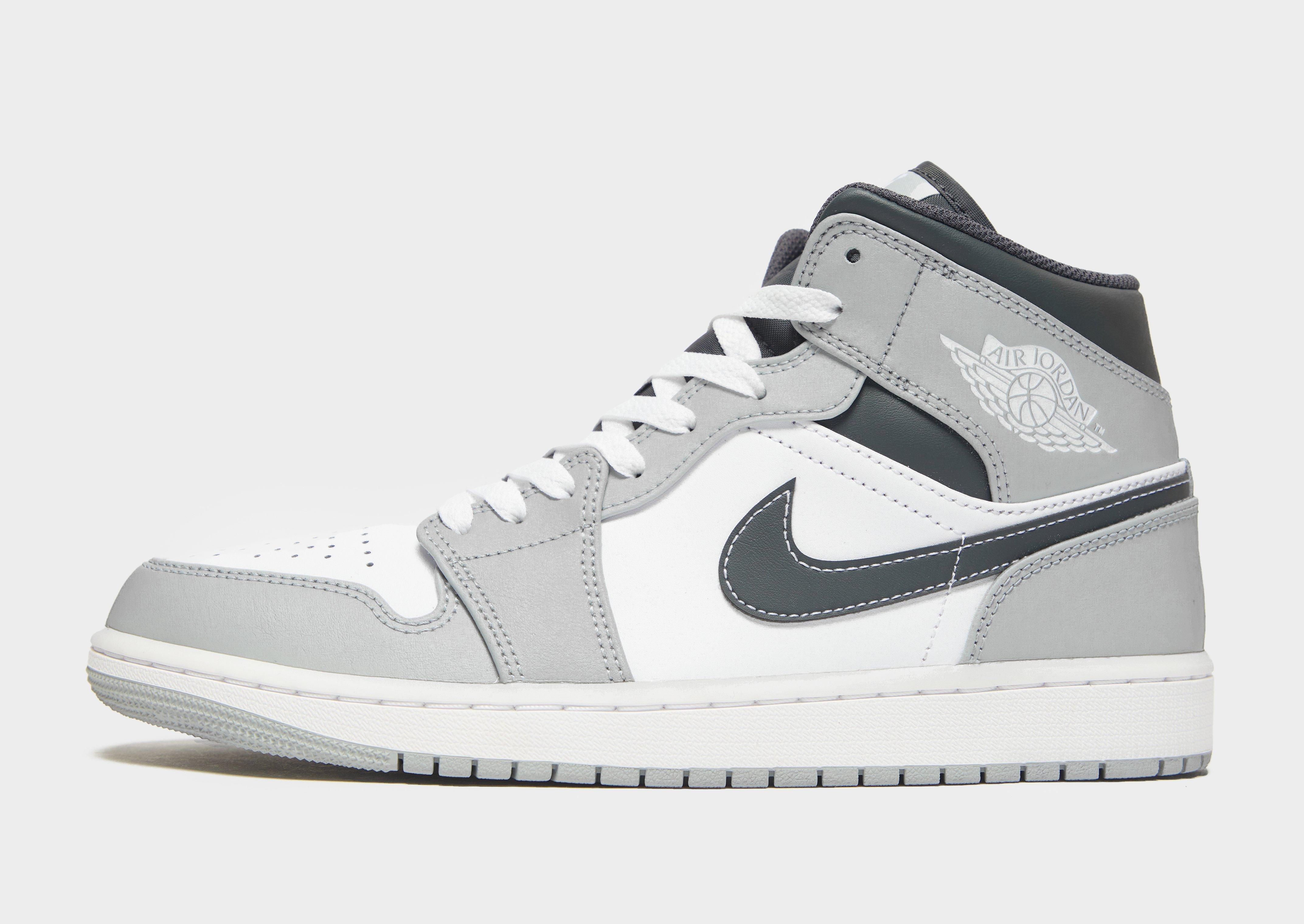 Jordan Air 1 Mid