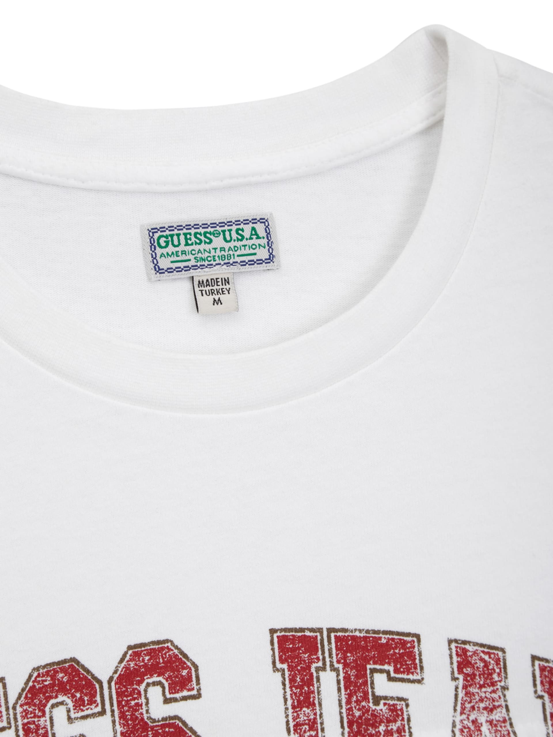 Camiseta com logo