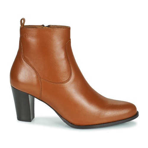 Betty London - PETRA Cognac