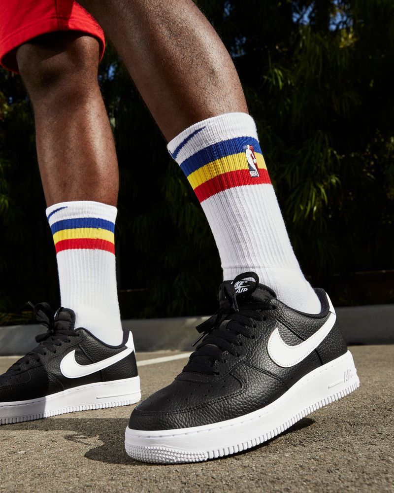 Chaussures Nike Air Force 1 '07 Noir pour homme