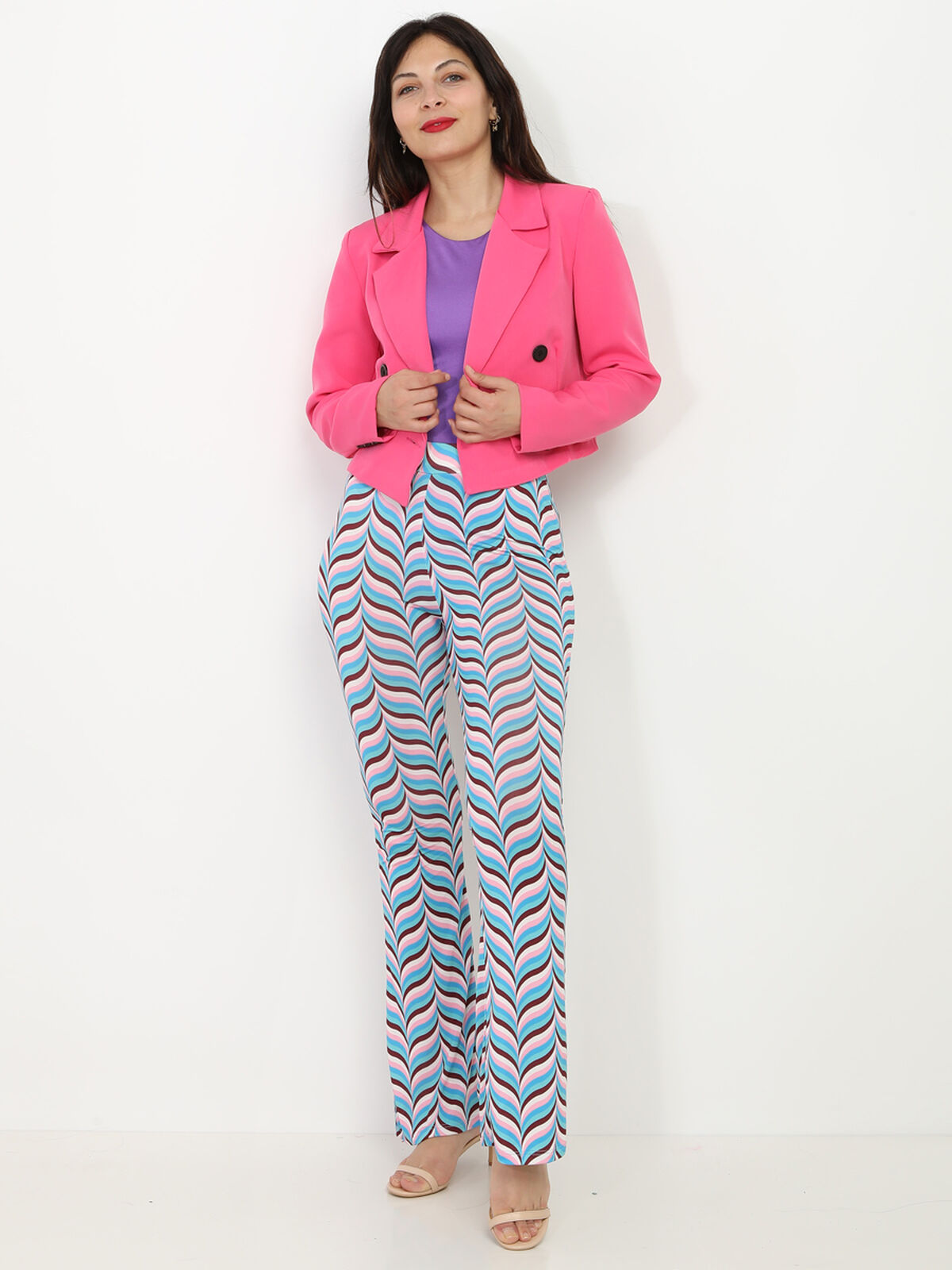 Blazer court à boutons- Fuchsia
