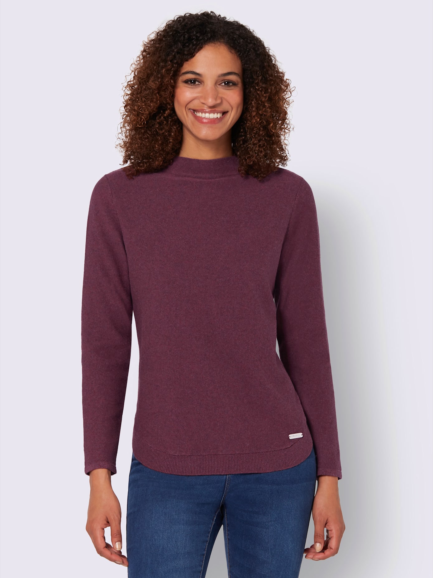Pull femme léger col montant ourlet arrondi avec finitions côtelées