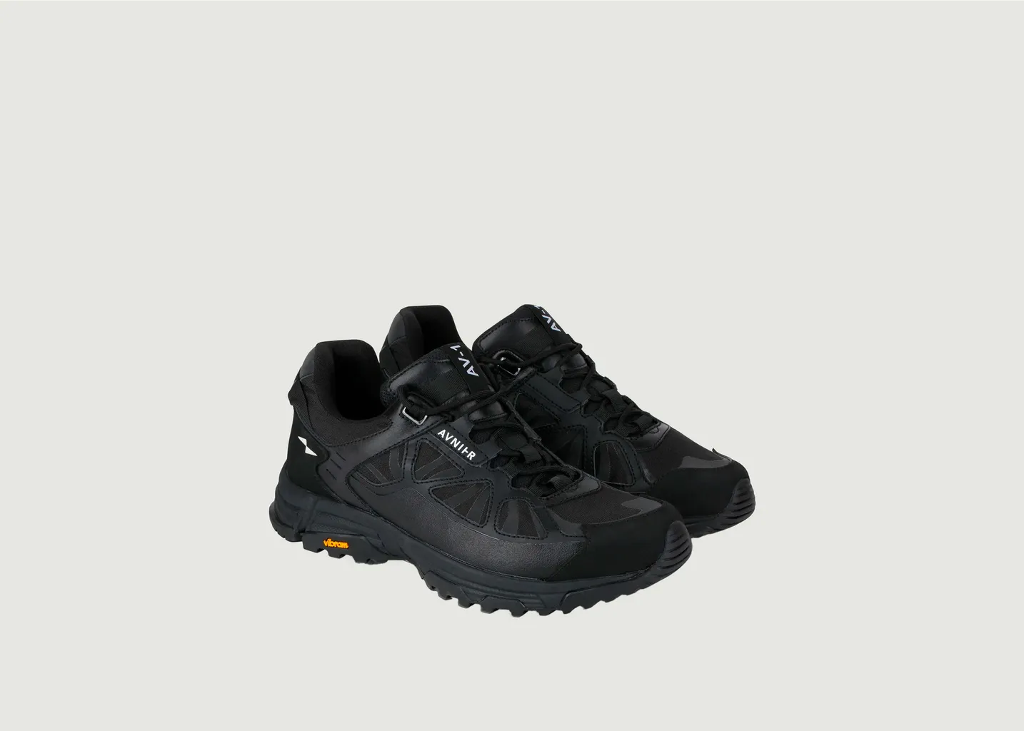Sneakers AV-1 Black AVNIER