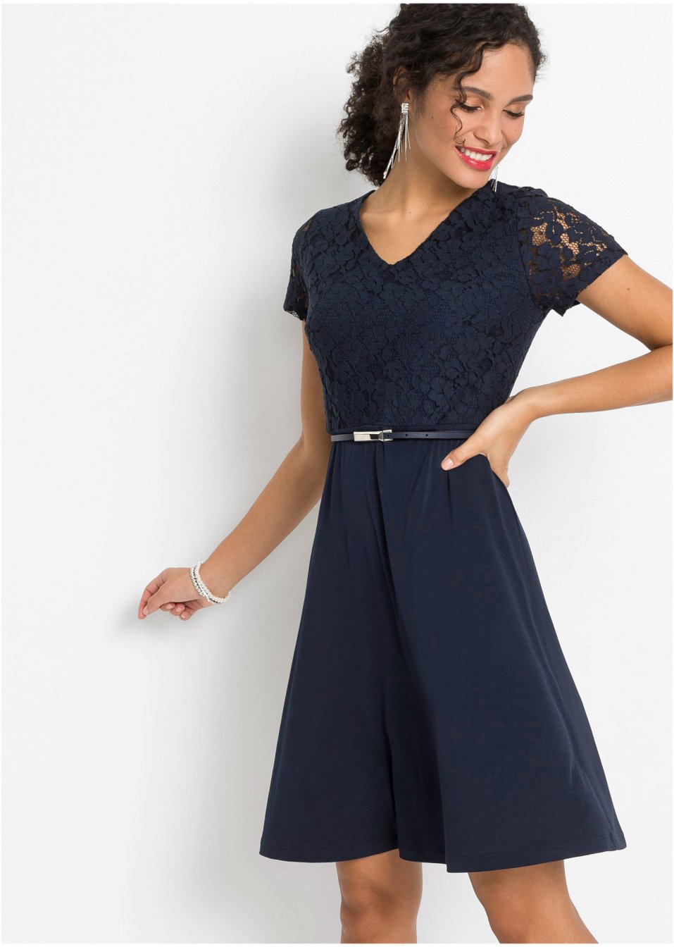 Robe avec ceinture