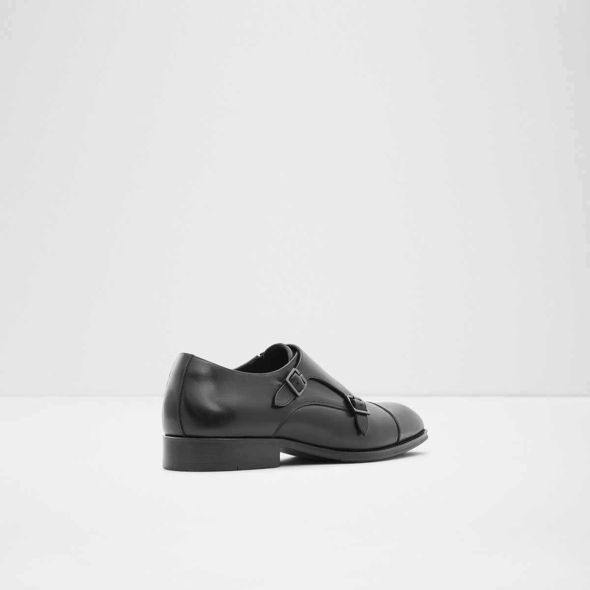 Gwedriloth Black Men Dress Shoes
