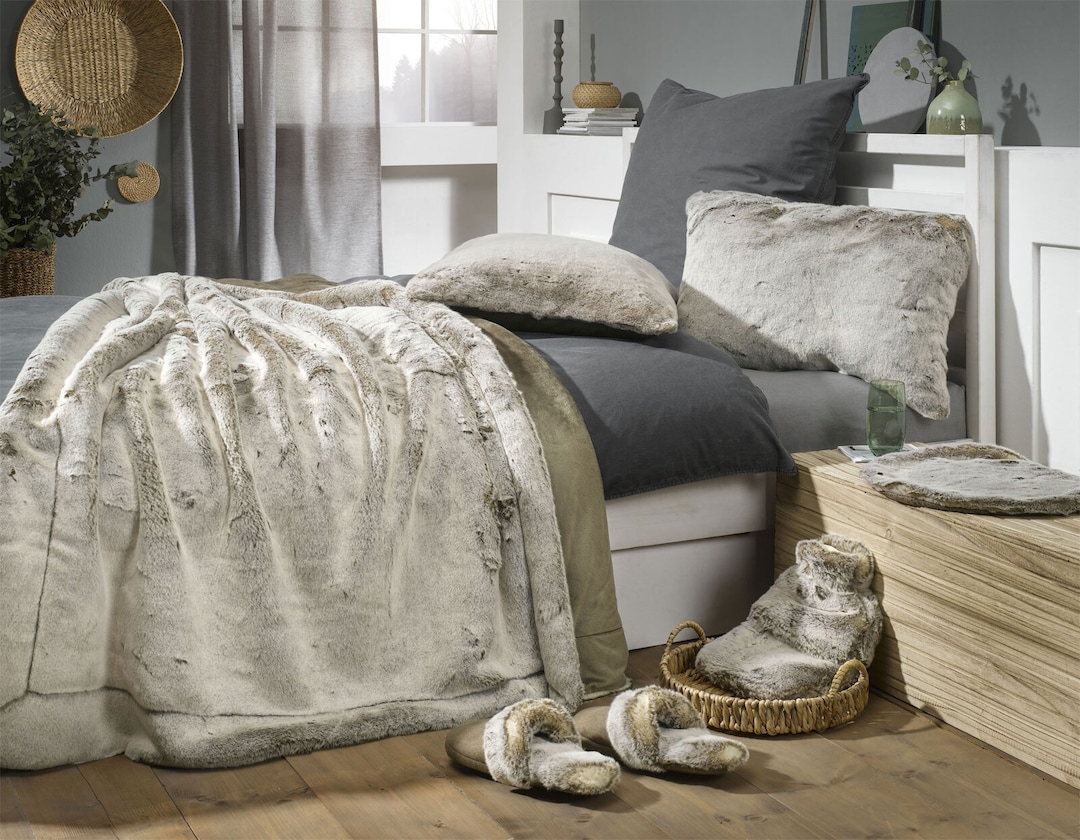 MONDO Felloptik-Sitzkissen FLUFFY-MONDO 40 cm rund greige/taupe