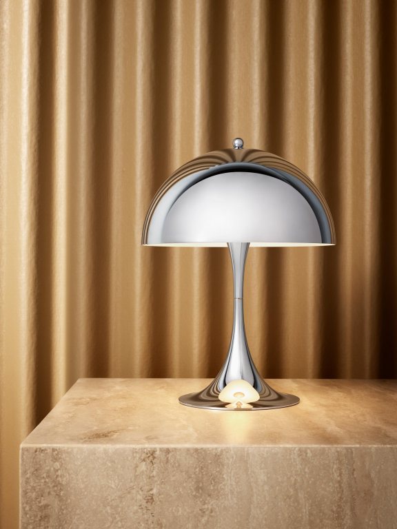 Louis Poulsen Panthella tafellamp Ø25 LED koraal