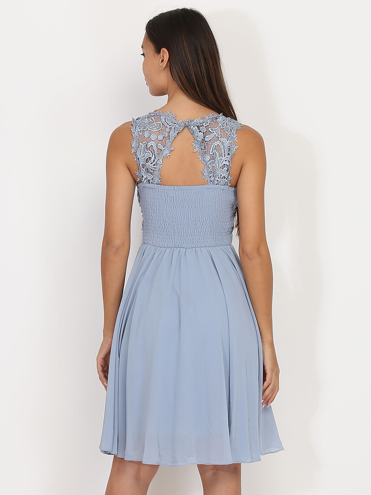 Robe patineuse à broderie et perles- Bleu givré