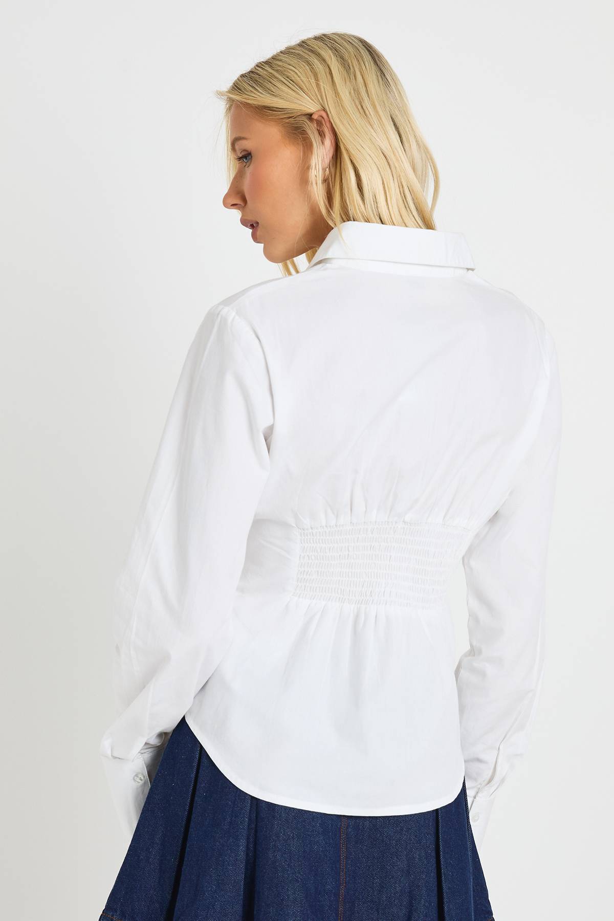 boohoo Chemise Cintrée Ajustée En Popeline De Coton
