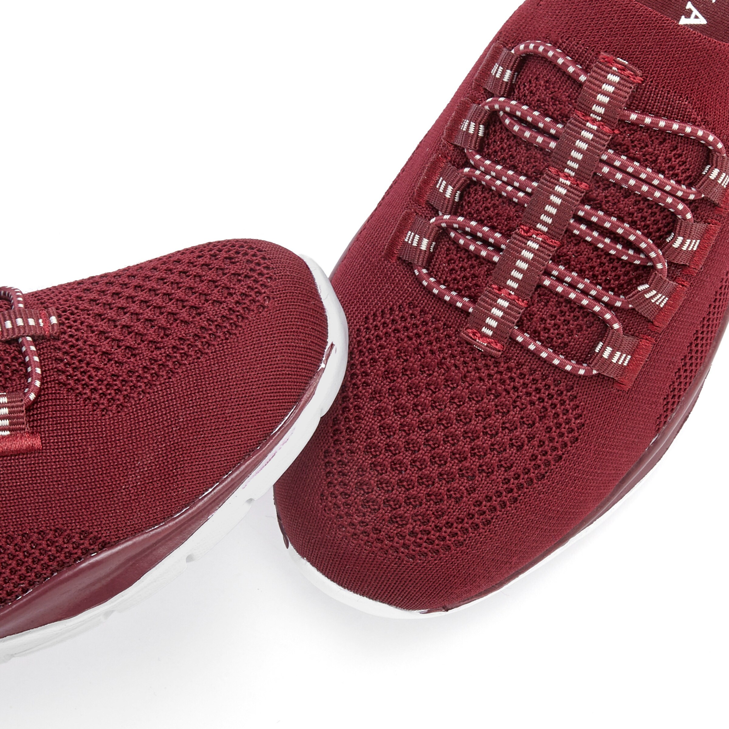 LASCANA Sneaker in bordeaux
