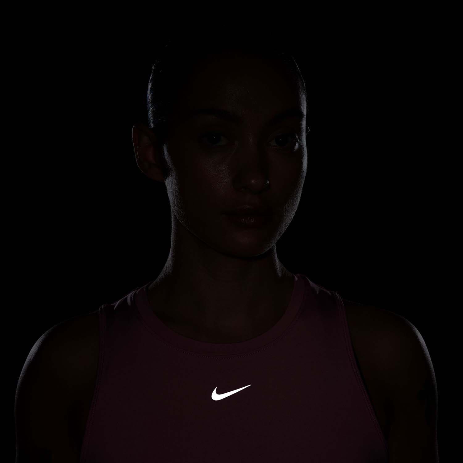Nike  One Classic Tee Dames