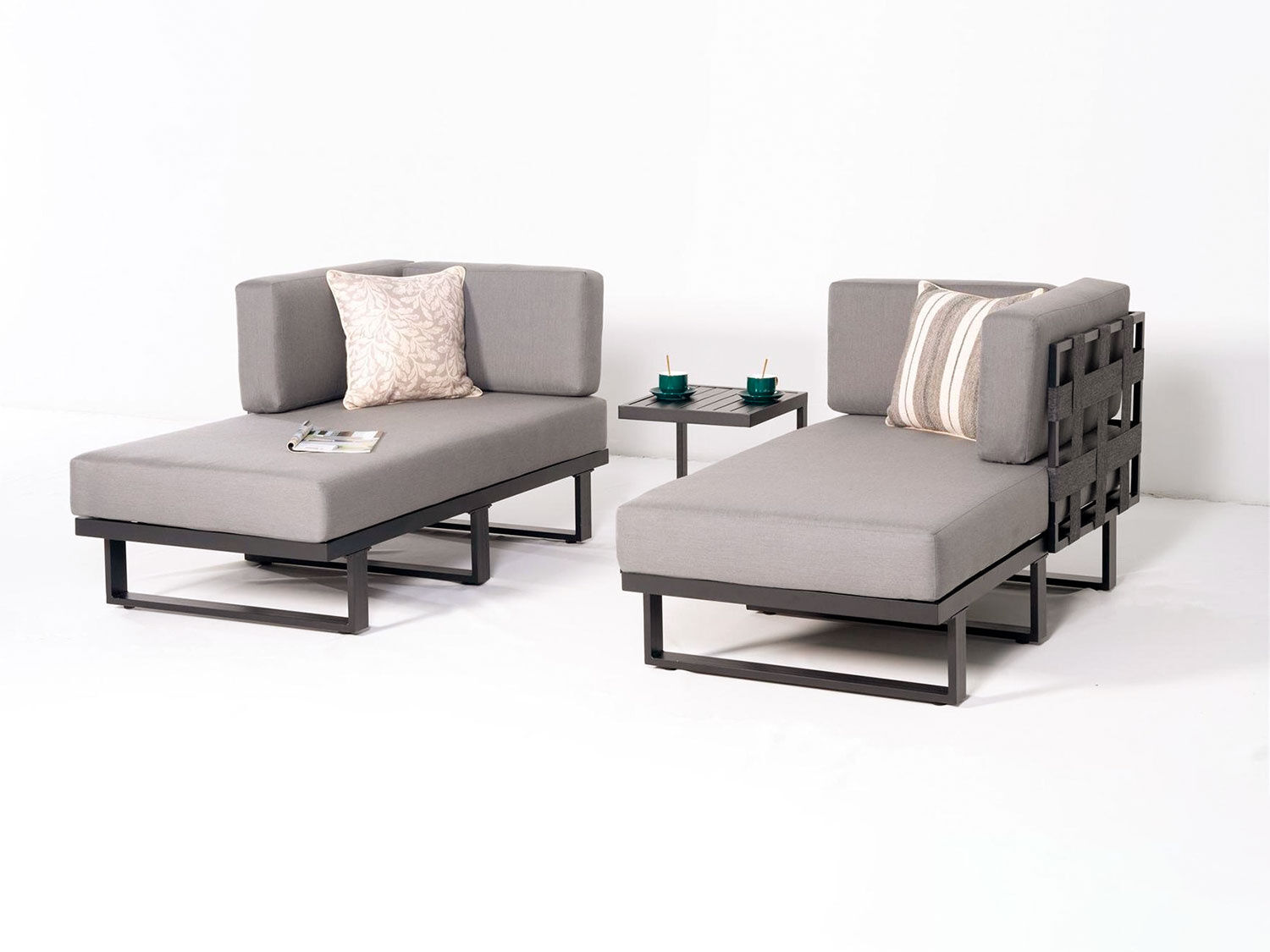 Daybed Sarah 2 Loveaseats mit Beistelltisch