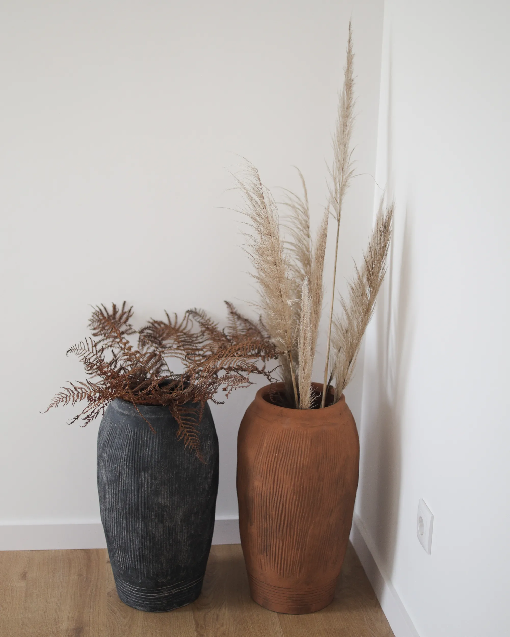Bloemenvaas TRIKALA 50 cm Lichtbruin
