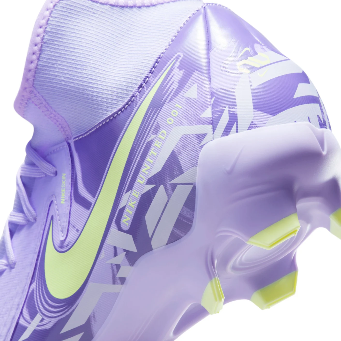 Nike Phantom Luna II Academy Gras / Kunstgras Voetbalschoenen (MG) Lichtpaars Lichtgeel