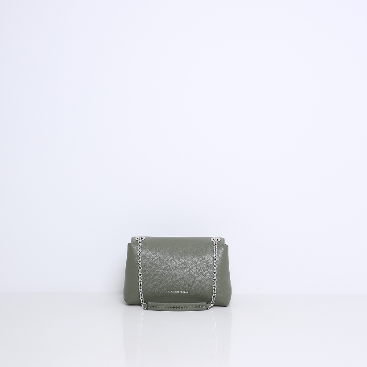 LIV | PINE