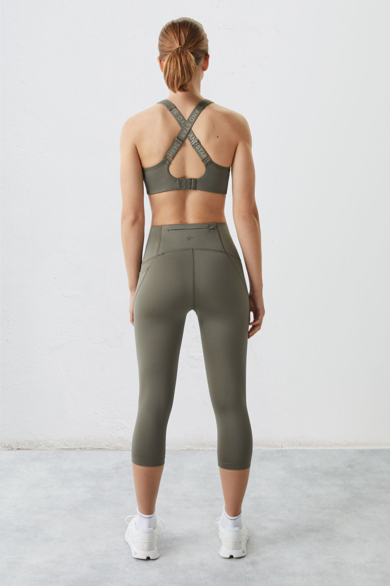 Leggings Pirata Verde com Elasticidade 4D