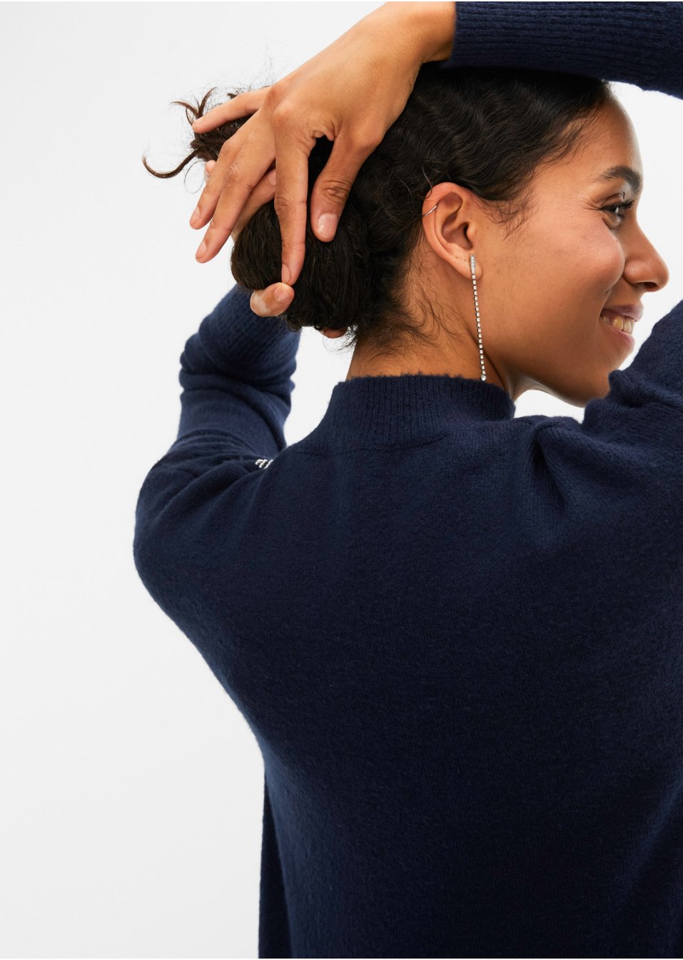 Pull avec éléments décoratifs