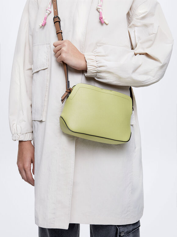 Bolsa de ombro com vários bolsos - Amarela