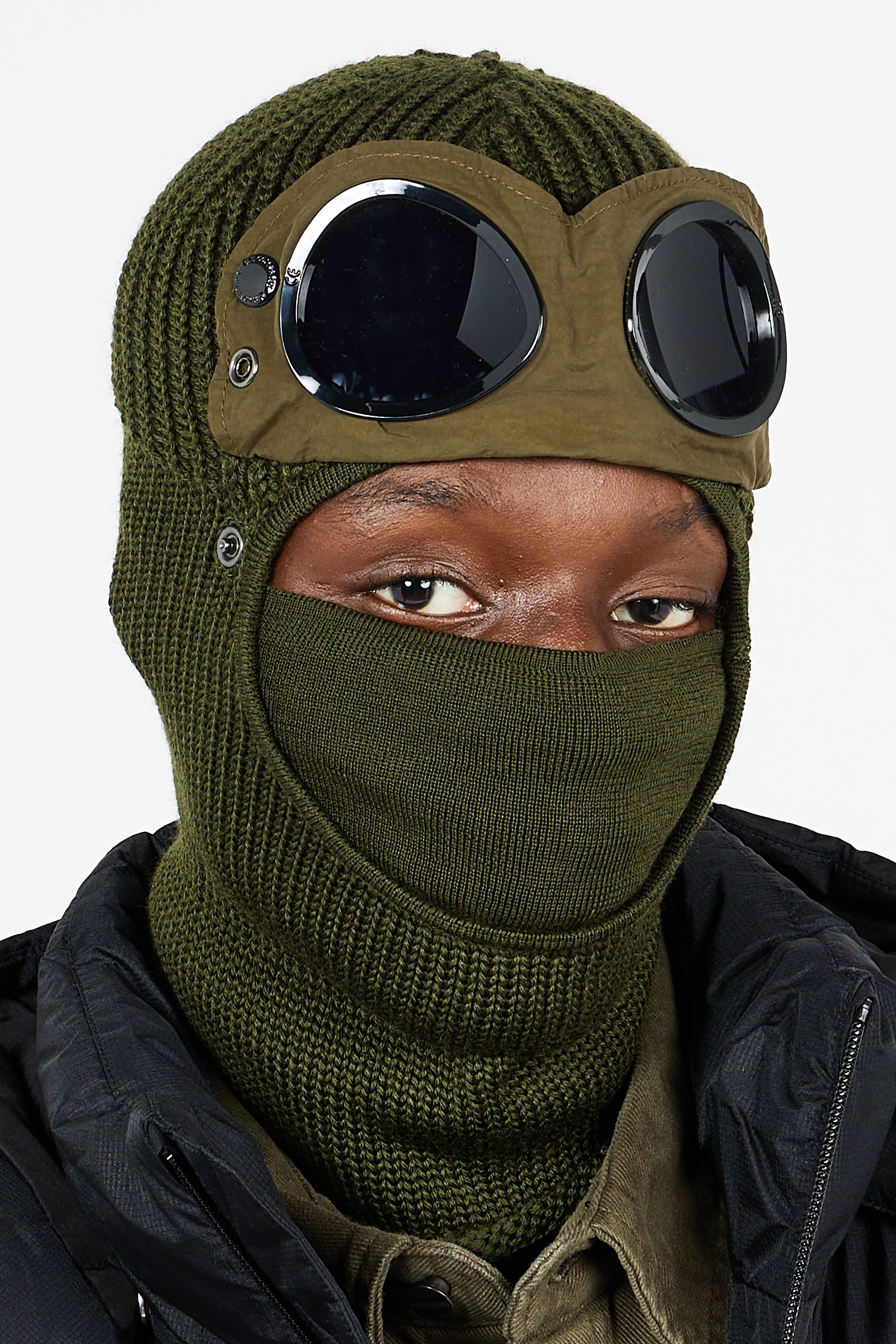 C.P. COMPANY Bonnet EXTRAFINE MERINO WOOL GOGGLE BALACLAVA Vert