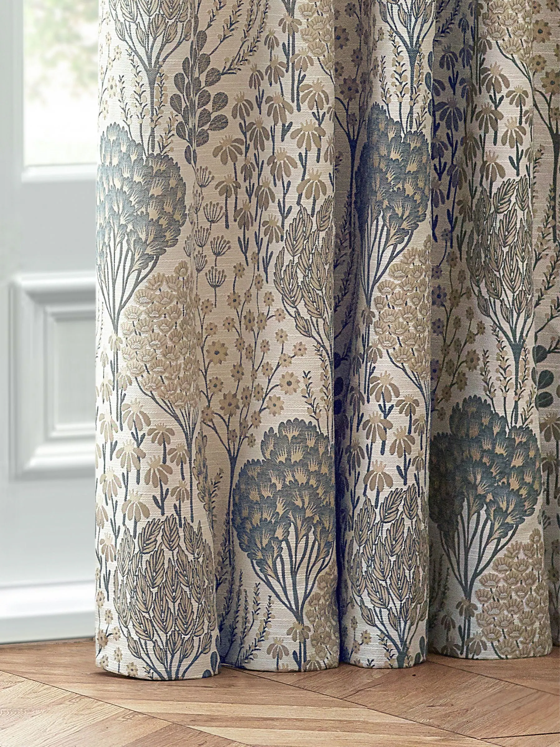 Wylder Ophelia jacquard gordijnen met bloemenvoering en plooiband