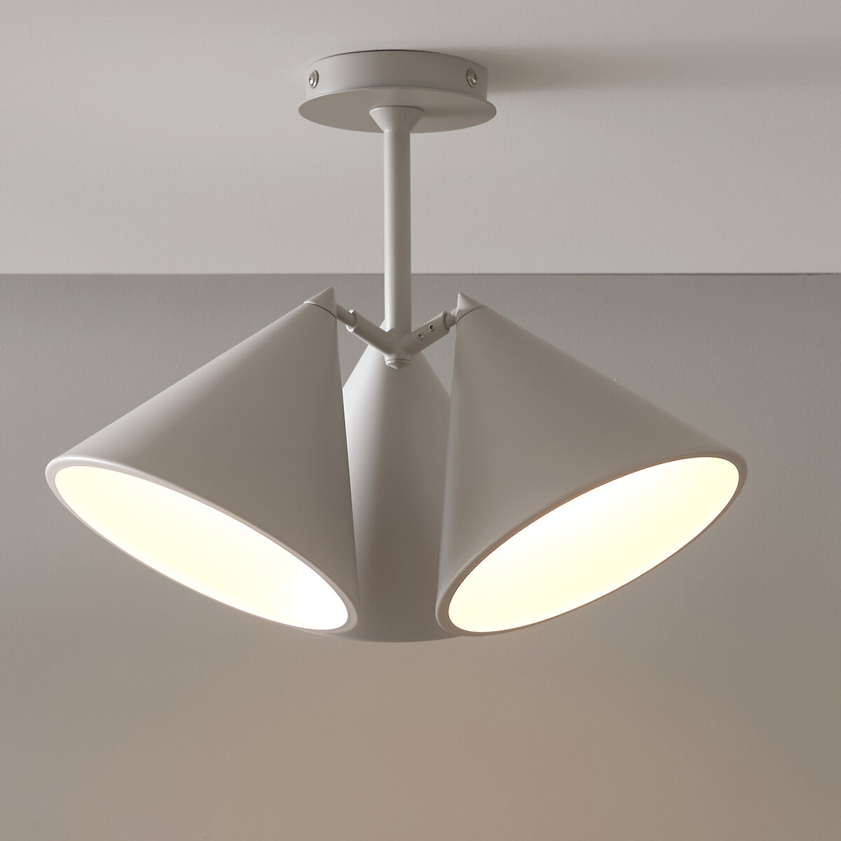 AM.PM<br>Luminária de teto com 3 cones, Moke