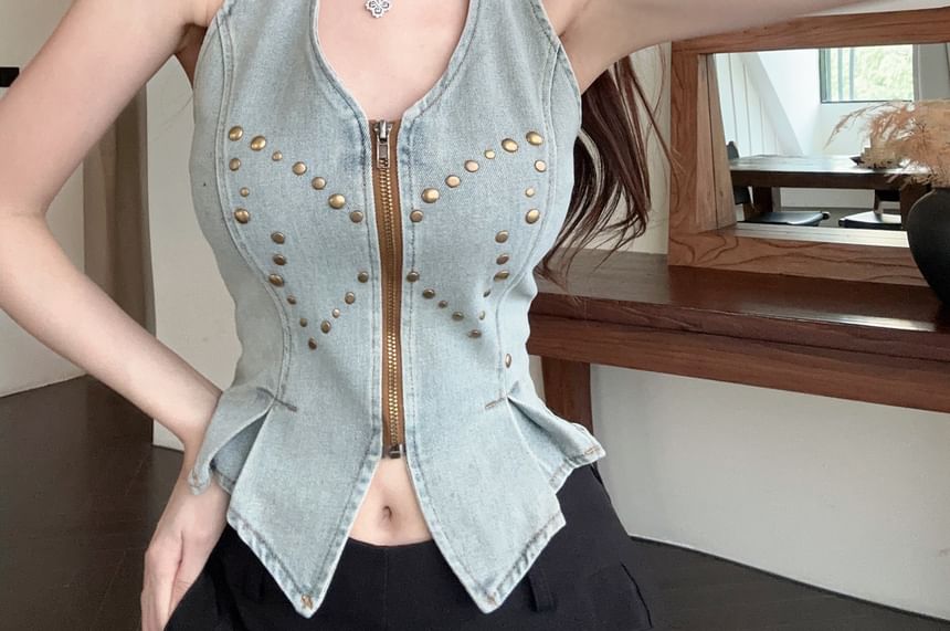 NENE - Gewassen denim vest met vlinderrits en studs