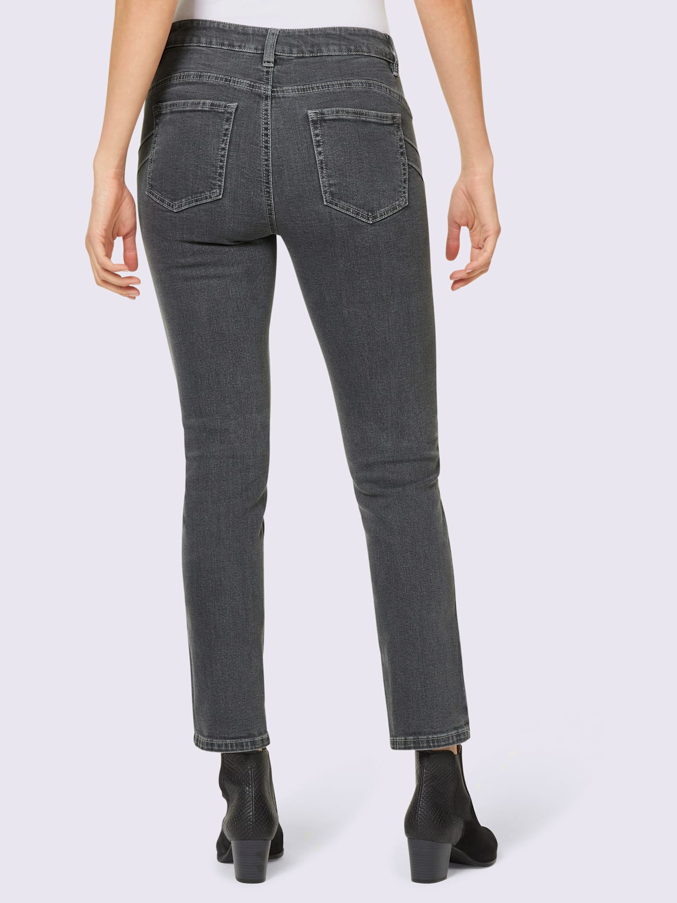 Jean push-up coupe 5 poches en qualité extensible