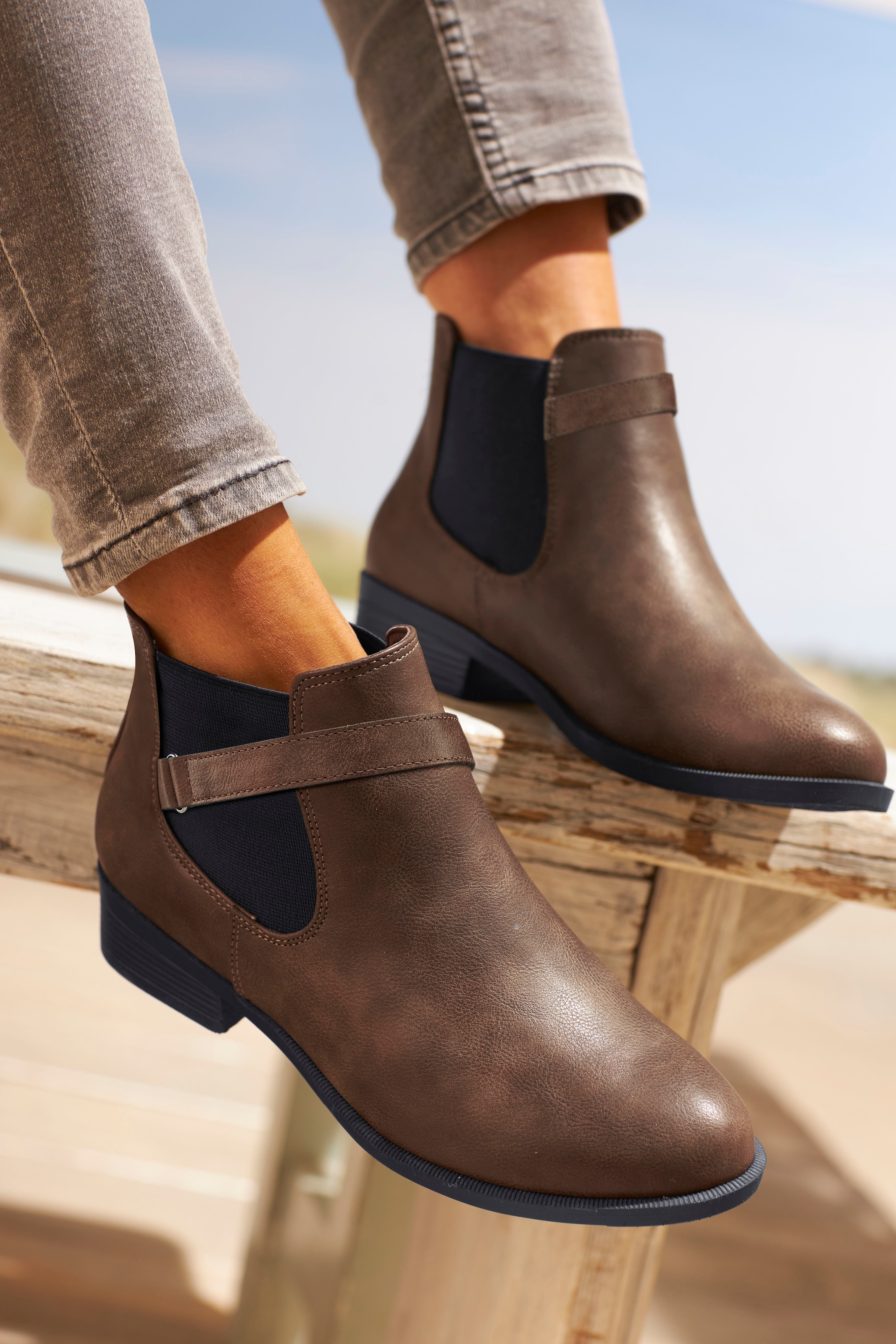 Vivance Chelseaboots  mit Stretch-Einsatz, Stiefelette, Ankle Boots VEGAN