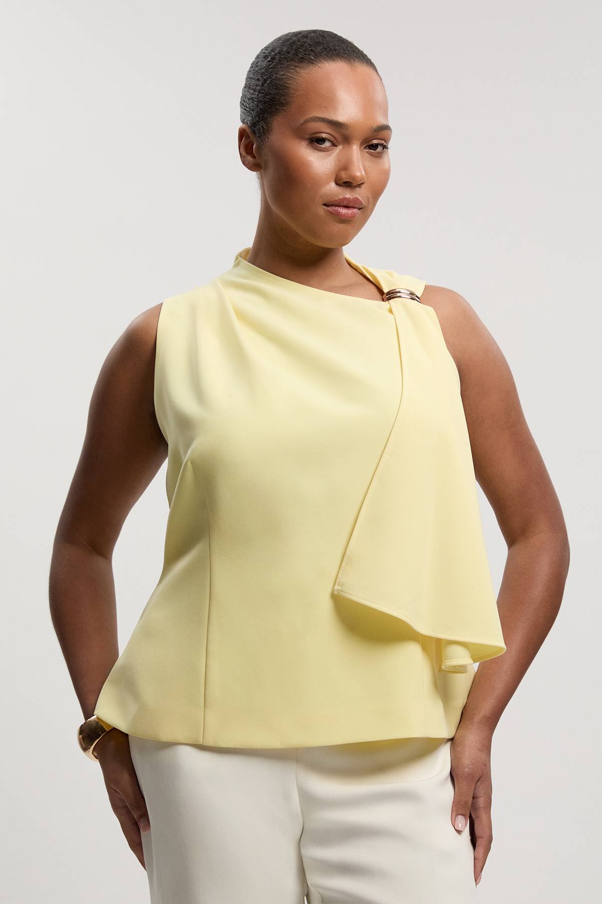 KarenMillen Haut Grande Taille À Drapé Ajusté Avec Détail De Finition Structuré