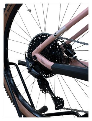 Produit reconditionné . Cube Reaction Hybrid Pro 625 Shimano Deore 2024 . VTT électrique . Cube . très bon état